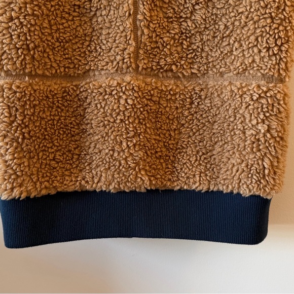 Patagonia Teddy Boucle Brown Vest - Picture 9 of 13